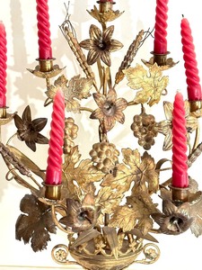 lot 18 image: Vintage Gilded Seven Lite Candle Holder