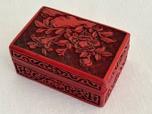 lot 47 image: Vintage Cinnabar Trinket Box