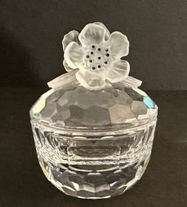 lot 62 image: Swarovski Crystal Round Faceted Lidded Flower Ring  Trinket Box
