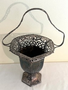 lot 71 image: Antique Silver Plate Sheffield Reproduction Basket