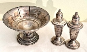 lot 73 image: Vintage Sterling Silver Bon Bon Tray and Pair of Vintage Sterling Salt and Pepper Shakers