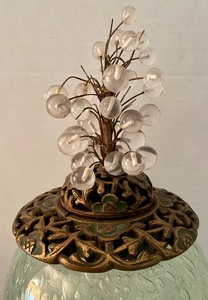 lot 198 image: Bubble Glass Jar with Wooden Base and Top
