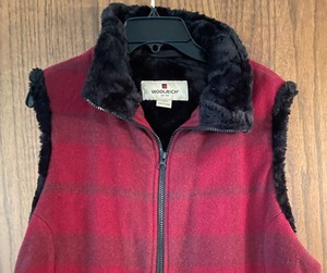 lot 201 image: Woolrich Vest