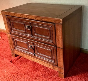 lot 229 image: Vintage Thomasville Side Table
