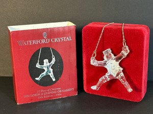 lot 81 image: Vintage Waterford 12 Days of Christmas Christmas Ornament Ten Lords of Leaping