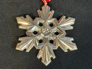 lot 93 image: Gorman Sterling 1990 Sterling Silver Ornament