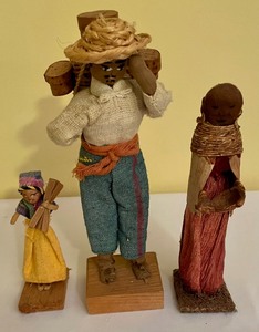 lot 256 image: 6 Vintage Figurines