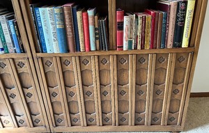 lot 376 image: Pair of Mid Century Modern Bookshelves