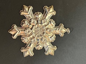 lot 65A image: Vintage Gorham Sterling Silver 1995 Ornament