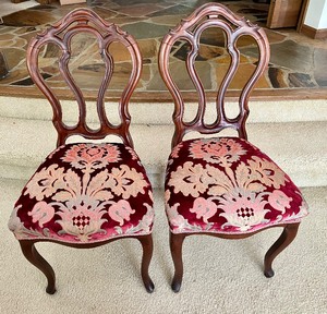 lot 371 image: Pair of Antique Victorian Accent Chairs