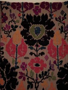 lot 301 image: Vintage Floral Hanging Wall Tapestry