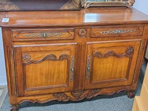lot 56 image: Drexel Heritage Wood Buffet 2-door