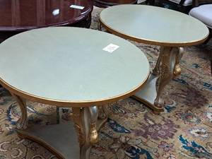 lot 46 image: Lot of (2) End Tables