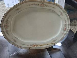 lot 73 image: Vintage Noritake Rothschild China Serving Platter with Stand