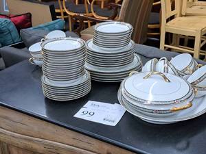 lot 99 image: Noritake Fine China Set 62-piece - Plates, Bowls, Cups, Saucers, Servers