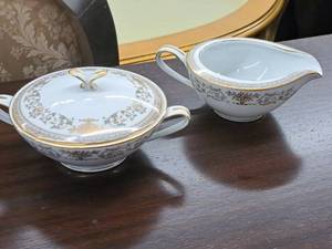lot 162 image: Noritake Gracelyn Creamer, Suger Bowl with Lid