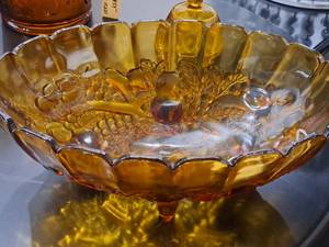 lot 181 image: Vintage Amber Glass Oval Serving Bowl