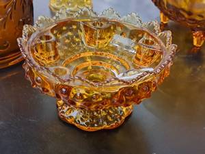 lot 182 image: Vintage Amber Glass Serving Bowl