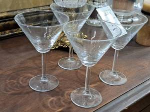 lot 189 image: Lot of (4) Glass Stem Wine Glasses