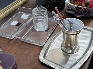lot 192 image: Housewares - Venezia Hand-Crafted with Real Silver, Platters, Dishes, Knifes