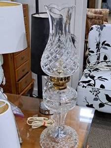 lot 147 image: 22 Glass Table Lamp with Lamp Shade