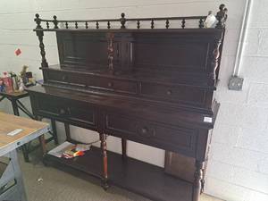 lot 113 image: Lane Country Living Collection Sideboard 812-95-96