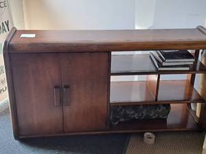 lot 110 image: Mid Century Modern Lou Hodges Design Mersman Waldron Comfort Console Table