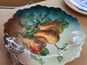 lot 269 image: Z.S. & C Bavaria 9 Pear theme Decorative Plate