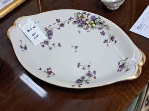 lot 261 image: Meito - Norleans Adele China Dish