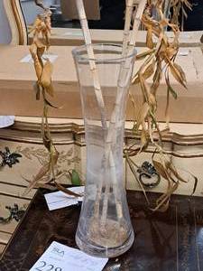 lot 280 image: Glass Vase