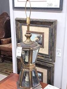 lot 286 image: Vintage 37 Lantern theme Table Lamp 2-tier
