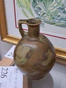 lot 292 image: Pitcher Vase