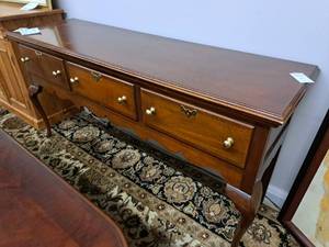 lot 222 image: Council Queen Anne Wood Console Table 3-drawer
