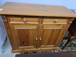 lot 221 image: Wood Country Buffet Table 2-door2-drawer