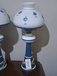 lot 337 image: Vintage 24 Table Lamp