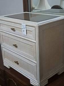 lot 322 image: Ficks Reed Gallery Collection Night Stand