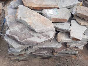 1 Pallet of Wall Stone, 2 Tons
