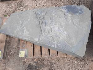 1 Pallet of (1) Bluestone Block, 1 Ton