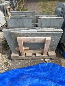 1 Pallet of Bluestone Natural Cleft Pavers, 1 - 175 sq. ft.&nbsp