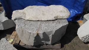 1 Pallet of&nbspLimestone Blocks, 2,576 LBS