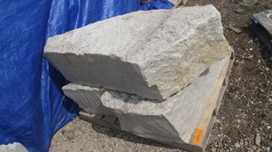 1 Pallet of&nbspLimestone Blocks, 2,886 LBS