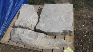 1 Pallet of Limestone Blocks, 577 LBS