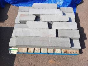 1 Pallet of Bluestone Wall Stone - 1020 LBS