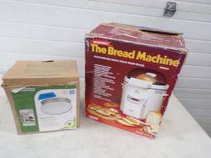 Bread Maker and Light