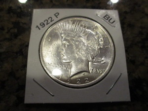 lot 3 image: 1922-P Peace Silver Dollar with Cartwheel Effect and Original Mint Luster