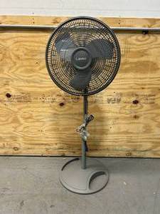 lot 54 image: LASKO Oscillating Fan