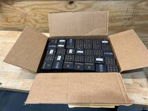 lot 64 image: Lot of 35 Speed Ripper Cubes