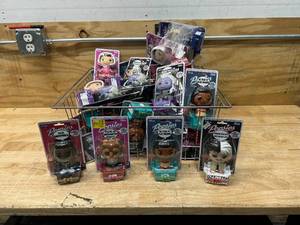 lot 67 image: POPSIES Lot of Pop-Up Toys with Thoughtful Meanings
