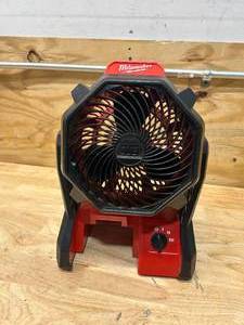 lot 13 image: MILWAUKEE M18 18-Volt Lithium-Ion Cordless Jobsite Fan (Tool-Only)