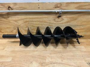 lot 79 image: Auger